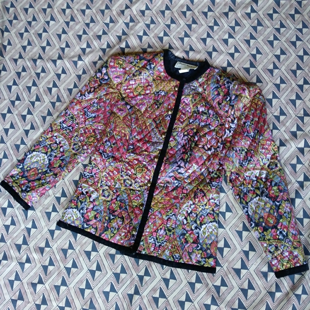 6 for $25!! Pretty quilted Vintage Jacket Pattern